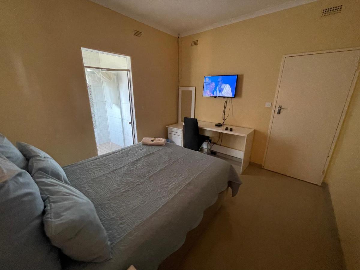 The Hawks Bed And Breakfast Harare Exterior photo